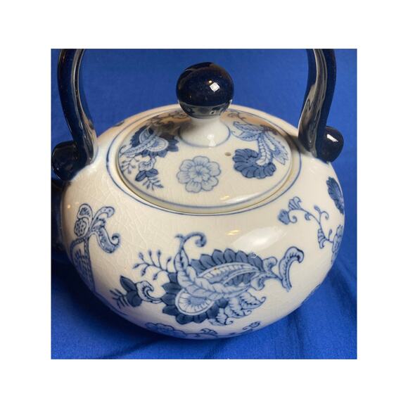 Pier 1 Blue White Floral Teapot with Black Handle Hand Painted Paisley w/ Lid - Picture 5 of 11